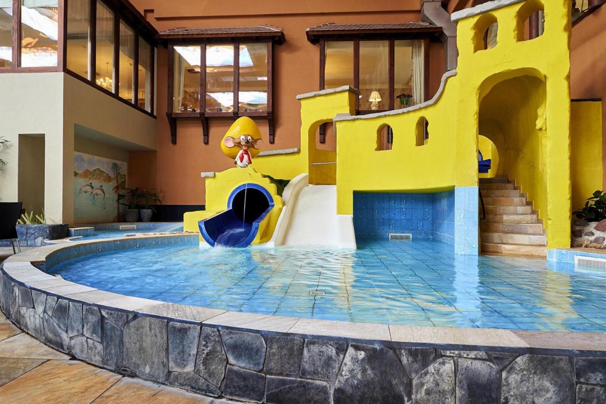 Holiday Resort Van Der Valk, Linstow Dobbin-Linstow المظهر الخارجي الصورة